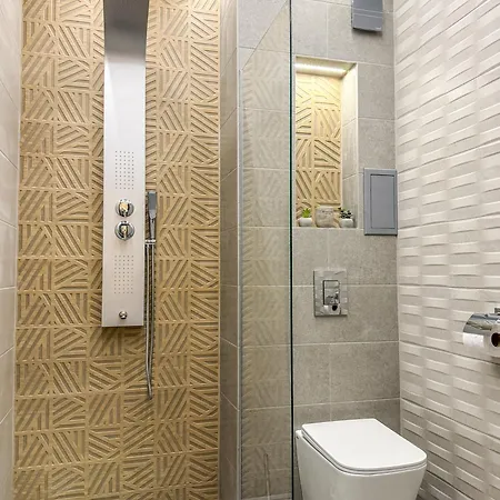 1br Modern 6mins To Centre With Free Street Parking And Gym Pass Plovdiv
