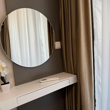 1br Modern 6mins To Centre With Free Street Parking And Gym Pass Apartman